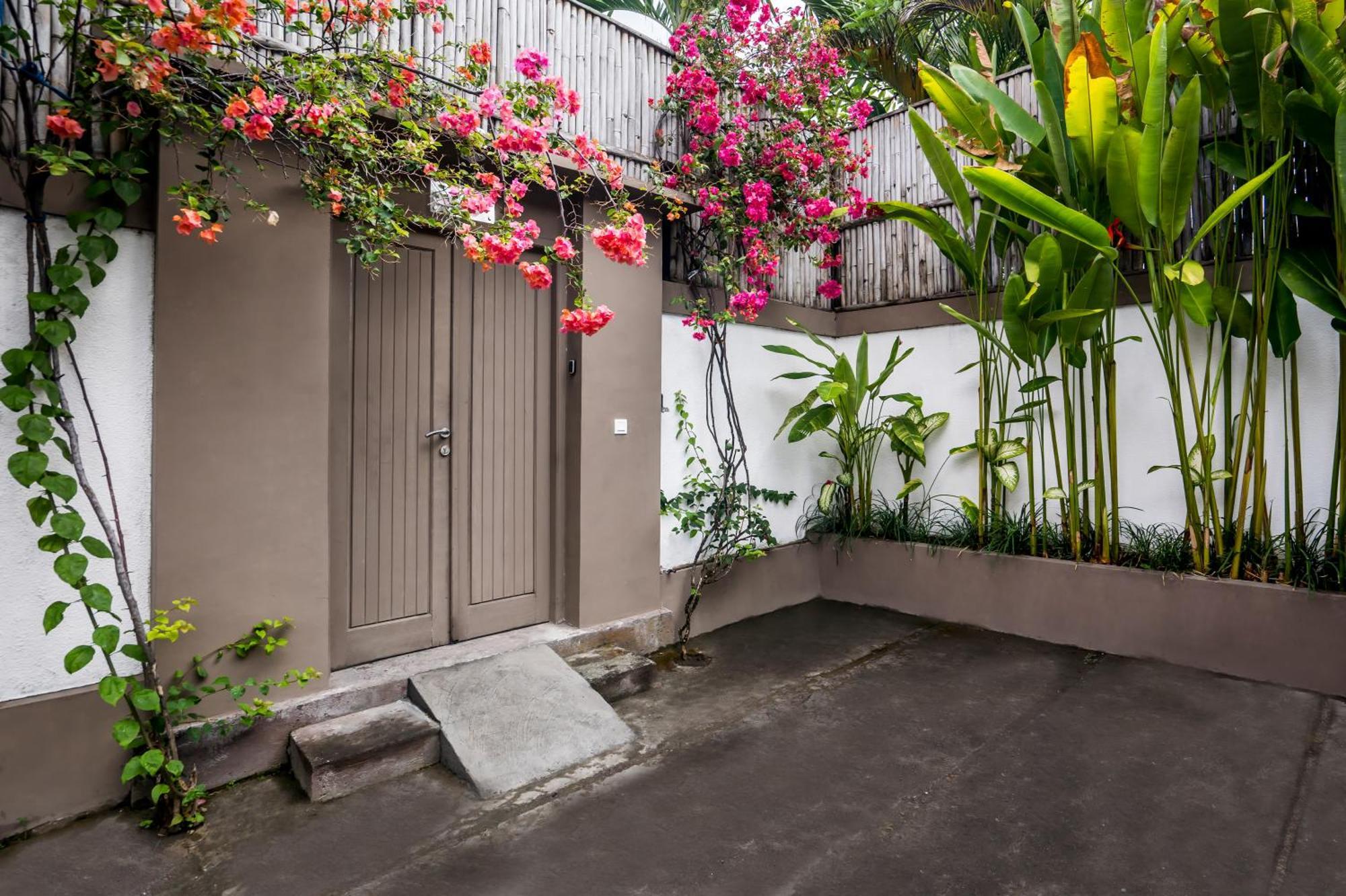 Villa Moju Canggu By Alfred In Bali 外观 照片